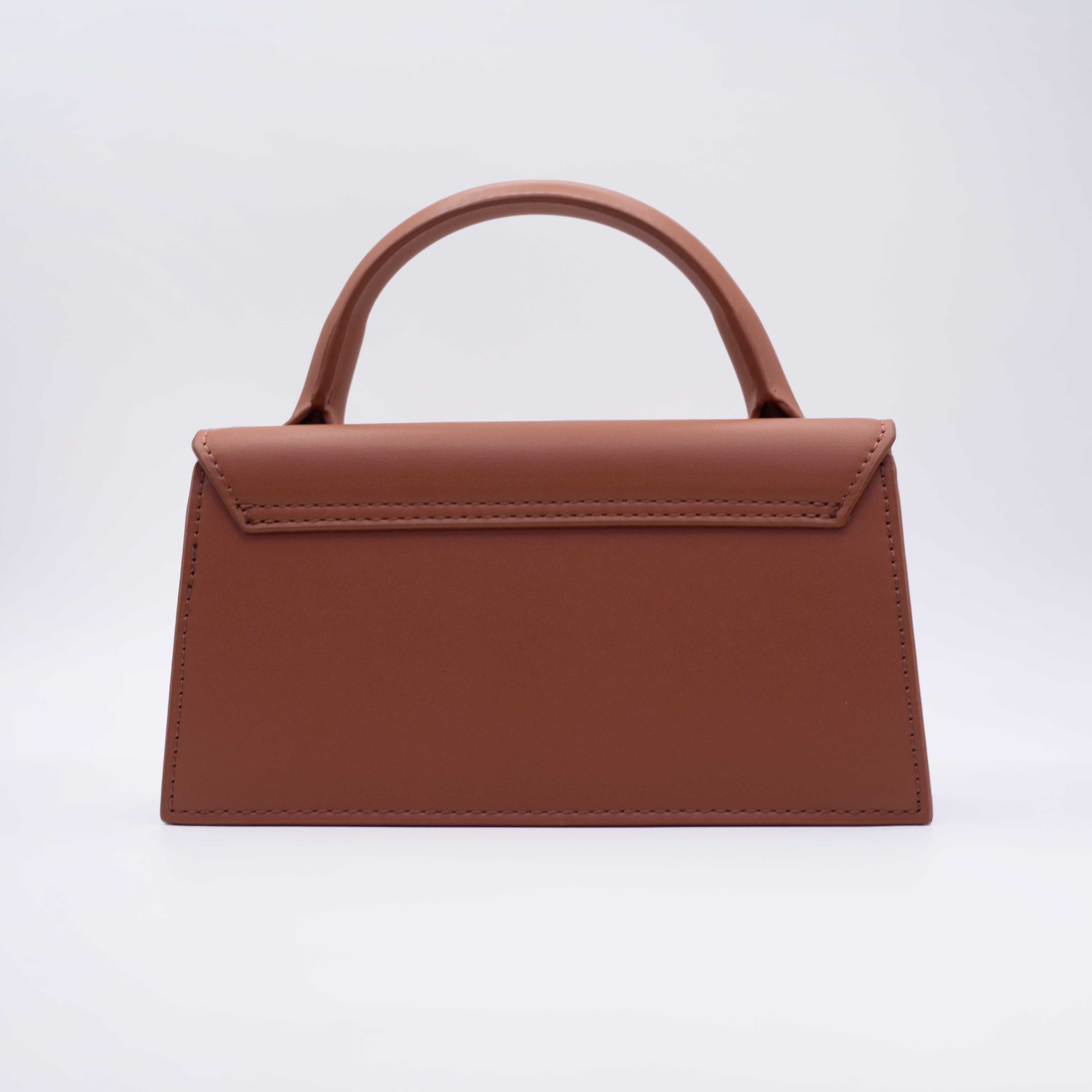 Jacquemus The Long Chiquito